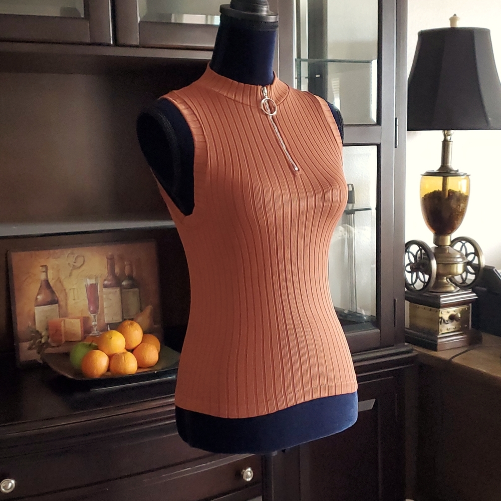 Rust stretchy top - Picture 2 of 5